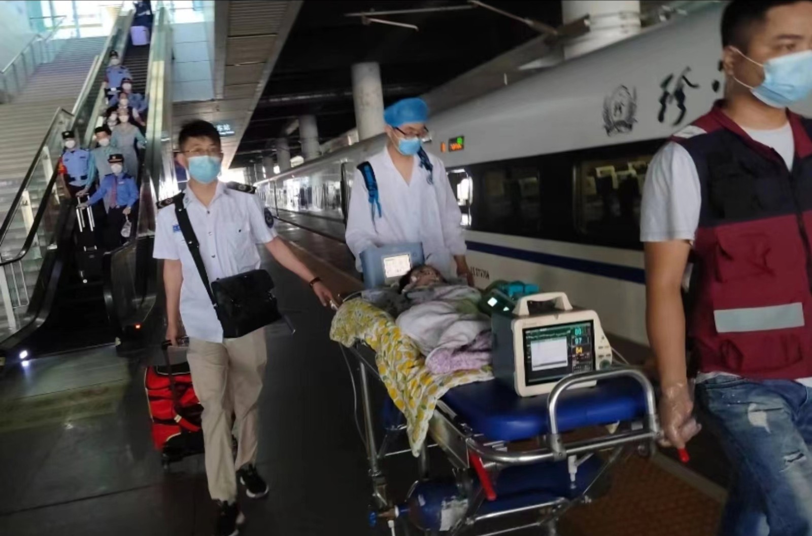 伊川县高铁转运公司